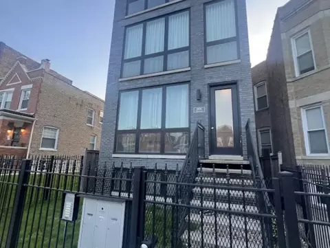 6606 S University Ave #2, Chicago, IL 60637