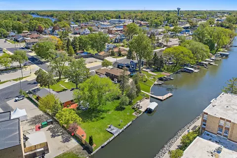 View/Area - 3415 Venice Ave, Mchenry, IL 60050 photo 3 of 15