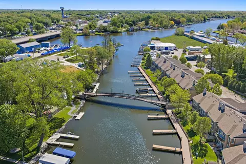 View/Area - 3415 Venice Ave, Mchenry, IL 60050 photo 6 of 15