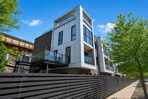 1755 N Winnebago Ave, Chicago, IL 60647