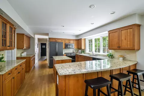 Kitchen - 707 Gary Ct, Wheaton, IL 60187 photo 2 of 3