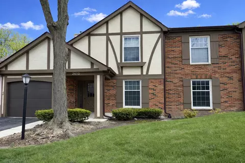 2610 Northampton Dr #B1, Rolling Meadows, IL 60008