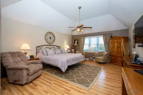 Bedroom - 541 N 4th Ave, Addison, IL 60101 photo 2 of 7