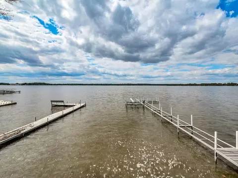 View/Area - 140 Eagle Point Rd, Fox Lake, IL 60020 photo 5 of 13