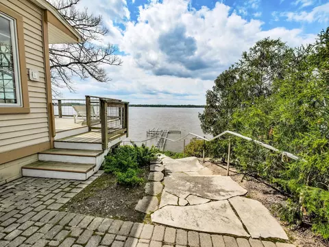 Exterior - 140 Eagle Point Rd, Fox Lake, IL 60020 photo 13 of 22