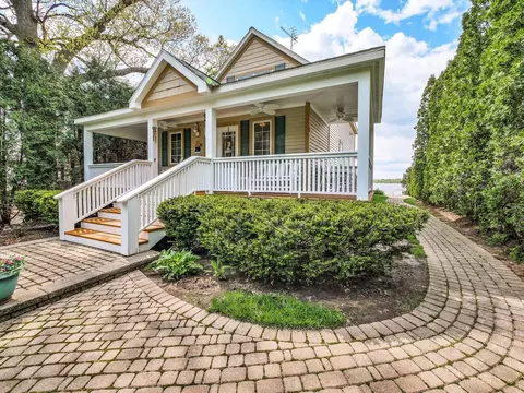 Exterior - 140 Eagle Point Rd, Fox Lake, IL 60020 photo 6 of 22