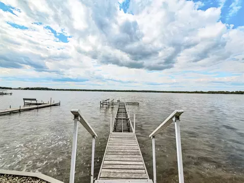 View/Area - 140 Eagle Point Rd, Fox Lake, IL 60020 photo 3 of 13