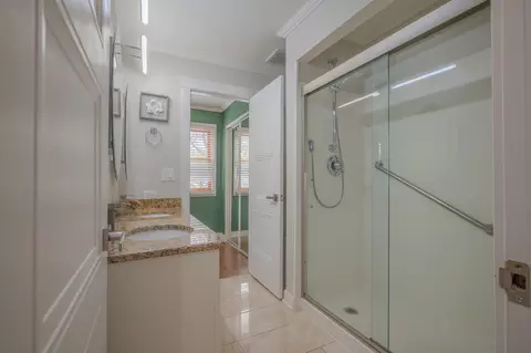 Bath - 106 S Elroy Ave, Bartlett, IL 60103 photo 3 of 3