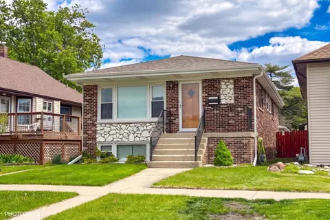 4043 N Wagner Ave, Schiller Park, IL 60176