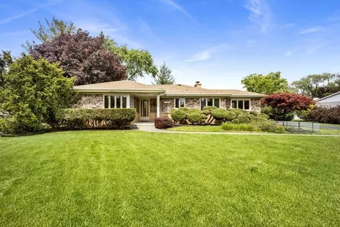 18 W724 20th Pl, Lombard, IL 60148
