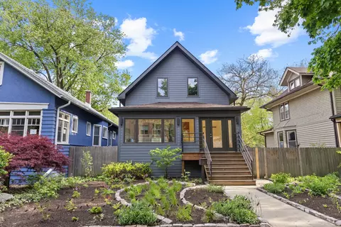 2125 W Greenleaf Ave, Chicago, IL 60645