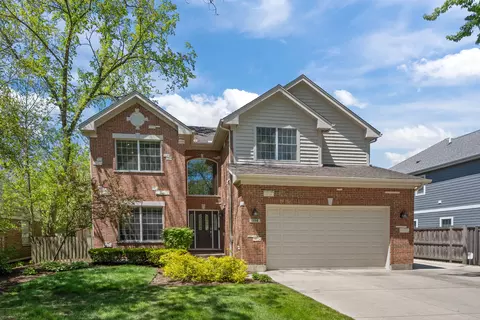 1114 Oxford Rd, Deerfield, IL 60015