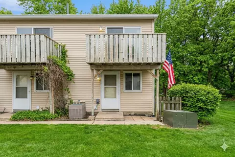 79 Maude Ave #E, Fox Lake, IL 60020