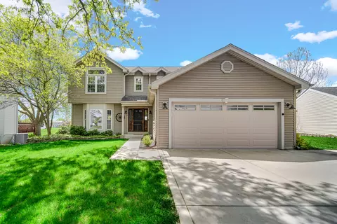 1188 Brookstone Dr, Carol Stream, IL 60188