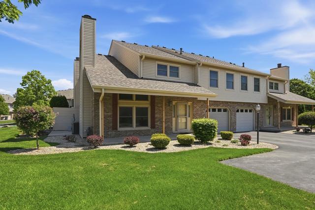 9297 Erin Ln, Orland Park, IL 60462