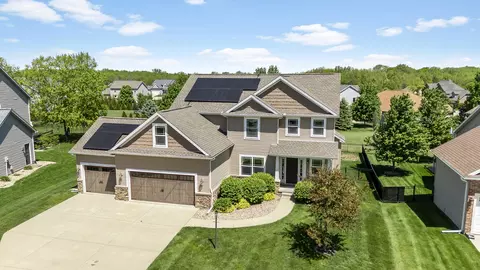 1208 White Oak Rd, Mahomet, IL 61853