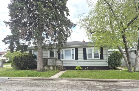 910 Cleary Ave, Joliet, IL 60435