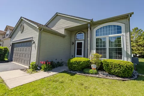 Exterior - 24104 Primrose Cir, Plainfield, IL 60585 photo 2 of 3