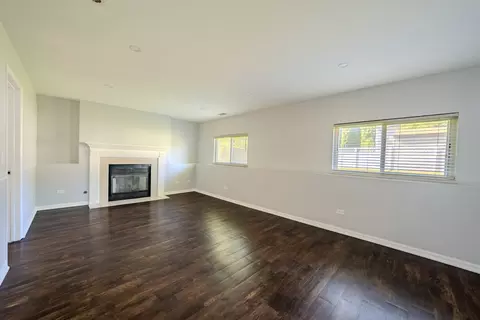 Living - 24104 Primrose Cir, Plainfield, IL 60585 photo 5 of 6