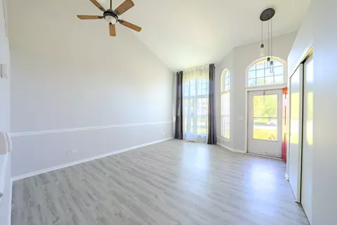 Living - 24104 Primrose Cir, Plainfield, IL 60585 photo 2 of 6