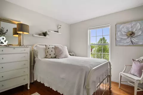 Bedroom - 364 Millwood Dr, Bartlett, IL 60103 photo 3 of 5