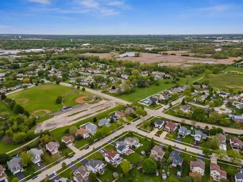 View/Area - 364 Millwood Dr, Bartlett, IL 60103 photo 2 of 3