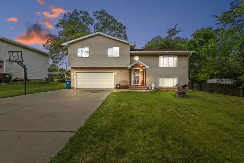 711 Osage St, Joliet, IL 60432