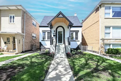 6212 S Mulligan Ave, Chicago, IL 60638