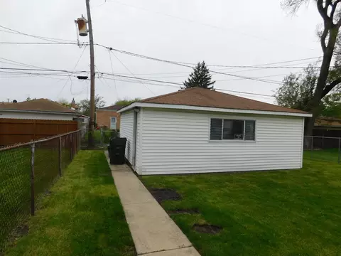 Exterior - 15314 Evers St, Dolton, IL 60419 photo 3 of 4