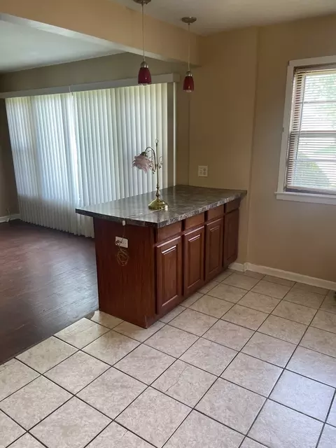 Kitchen - 15314 Evers St, Dolton, IL 60419 photo 3 of 3