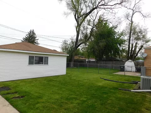 Exterior - 15314 Evers St, Dolton, IL 60419 photo 2 of 4