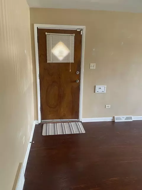Entry Way - 15314 Evers St, Dolton, IL 60419 photo 2 of 2