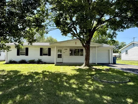 8 E Crownview, Mount Vernon, IL 62864