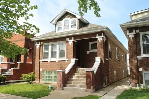 1616 S 58th Ct, Cicero, IL 60804