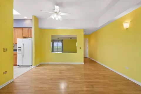 Living - 435 William St #802, River Forest, IL 60305 photo 6 of 6