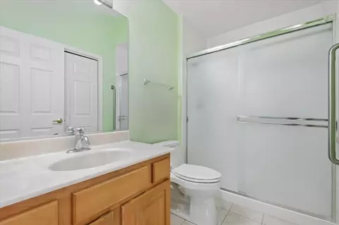 Bath - 435 William St #802, River Forest, IL 60305 photo 1 of 2