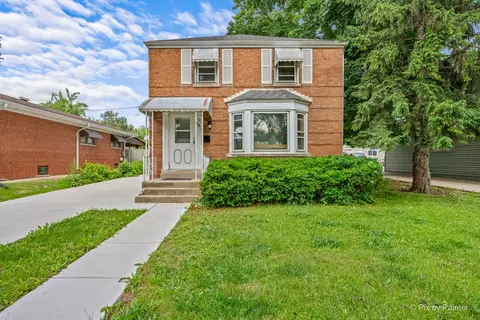 143 N Center St, Bensenville, IL 60106