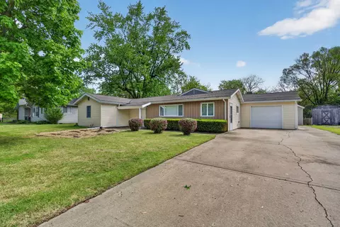 2559 Garden Ct, Joliet, IL 60435