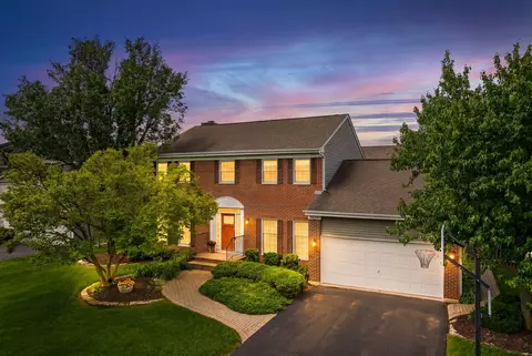 4542 Hatch Ln, Lisle, IL 60532