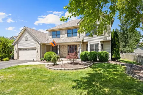 452 Windsor Dr, Oswego, IL 60543