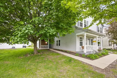 316 Ogden Falls Blvd #316, Oswego, IL 60543