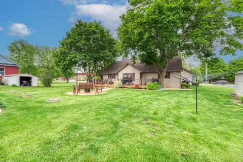 Exterior - 104 N Cedar St, Gardner, IL 60424 photo 10 of 16