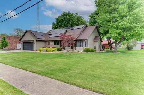 Exterior - 104 N Cedar St, Gardner, IL 60424 photo 2 of 16
