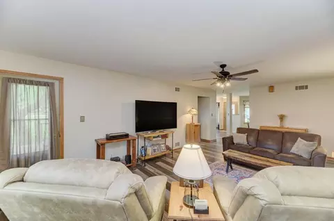 Living - 104 N Cedar St, Gardner, IL 60424 photo 2 of 2