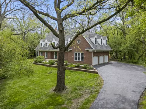 3 Spring Ln, Barrington Hills, IL 60010