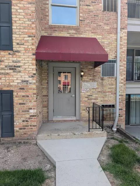 1756 Fayette #C, Hoffman Estates, IL 60169