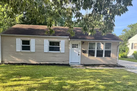 1407 Paula Dr, Champaign, IL 61821