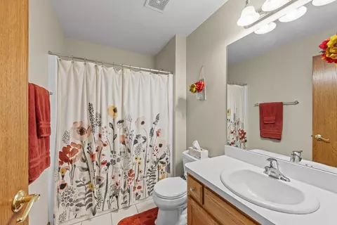 Bath - 9001 E Mcevilly Rd, Minooka, IL 60447 photo 2 of 4