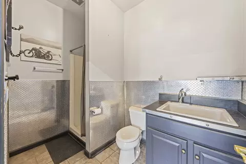 Bath - 9001 E Mcevilly Rd, Minooka, IL 60447 photo 4 of 4