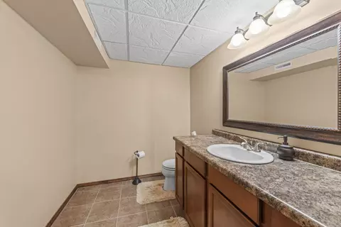 Bath - 9001 E Mcevilly Rd, Minooka, IL 60447 photo 3 of 4